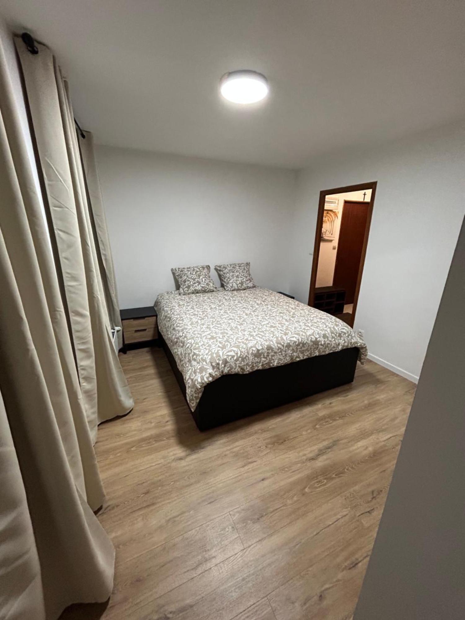 Appartement Hyper Centre Diamerisma Charleville-Mézières Exterior foto